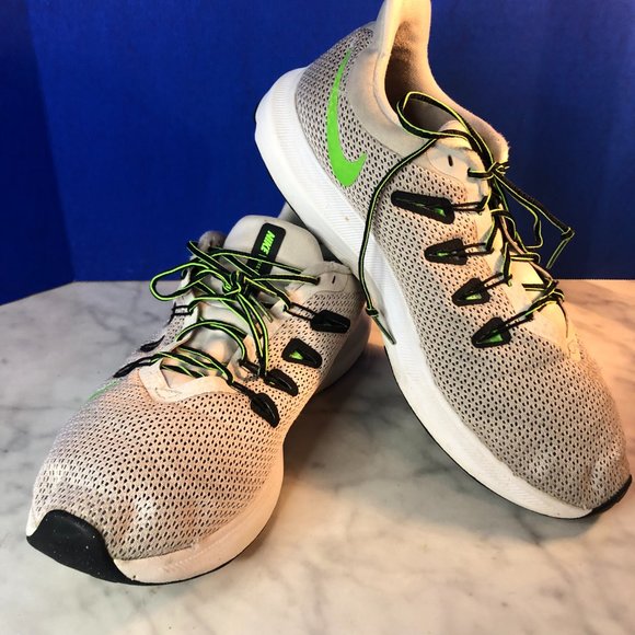 Nike Quest Mens Running Shoes Sneakers White Grey Lime Green Swoop Sz 11.5 - Picture 2 of 13